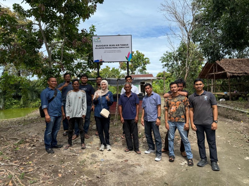 Perkuat Ekonomi Masyarakat Okura, PLN NP  UP Tenayan Realisasikan Program Pemberdayaan Budidaya Ikan Sistem Bioflok
