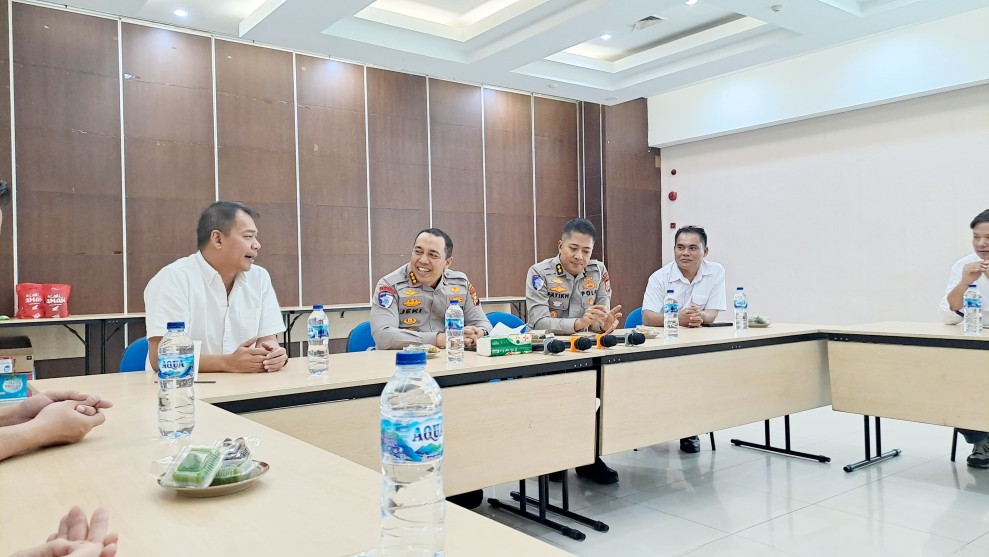 Dirlantas Polda Riau Kunjungi PT Capella Dinamik Nusantara Riau, Perkuat Sinergi Kampanye #Cari_Aman Berkendara