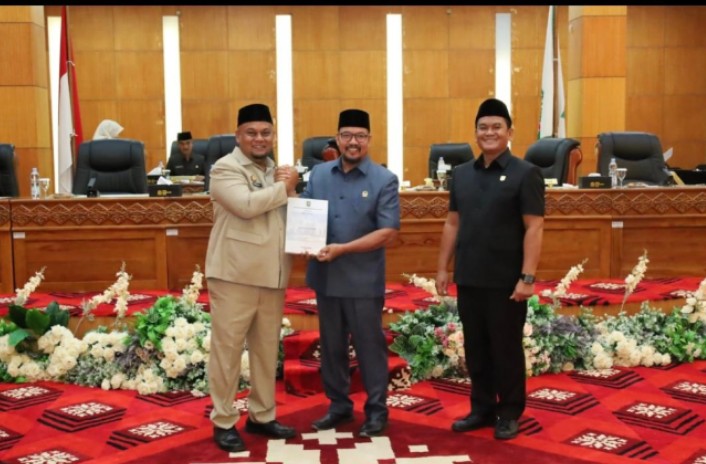 Wabup Siak Sampaikan LKPJ, Paparkan Capaian Kinerja Sepanjang 2025