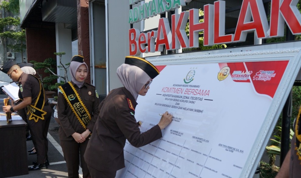 Komitmen Bersih dan Melayani, Kejari Pekanbaru Tegaskan Pakta Integritas