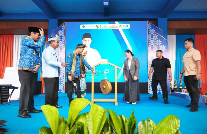 Walikota Buka Festival Literasi Pekanbaru 2026, Ajak Generasi Muda Membaca 1 Halaman/Hari