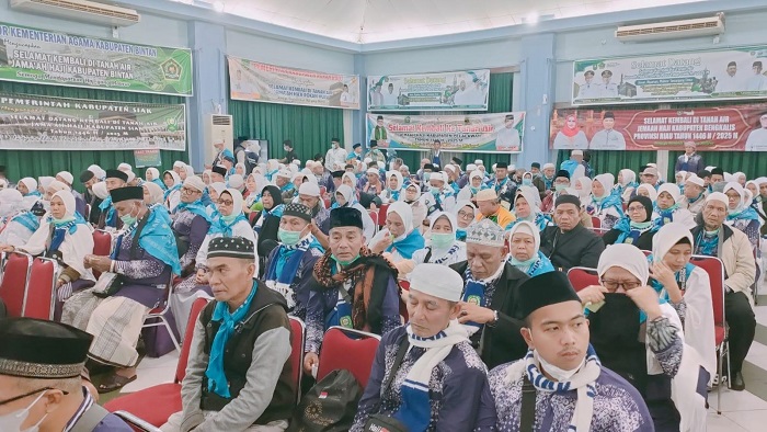 Pagi Ini, 445 Jamaah haji dari Tiga Kabupaten Dijadwalkan Tiba di Daerah Asal