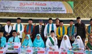 Bupati Siak Alfedri: Banyak Santri Jadi Tokoh Penting Bangsa