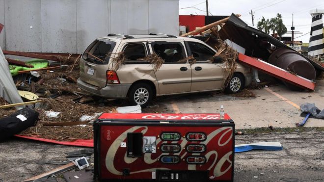 Badai Harvey Terjang Texas, Ribuan Mobil hancur