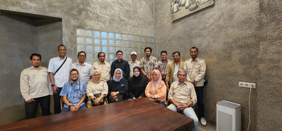 Silaturahmi dengan SMSI Riau, Fikri Fardhian: Memperkuat Hubungan Kemitraan dan Komunikasi