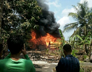 Saat tak Ditempat, Rumah Pak Ramli Dilalap Sijago Merah