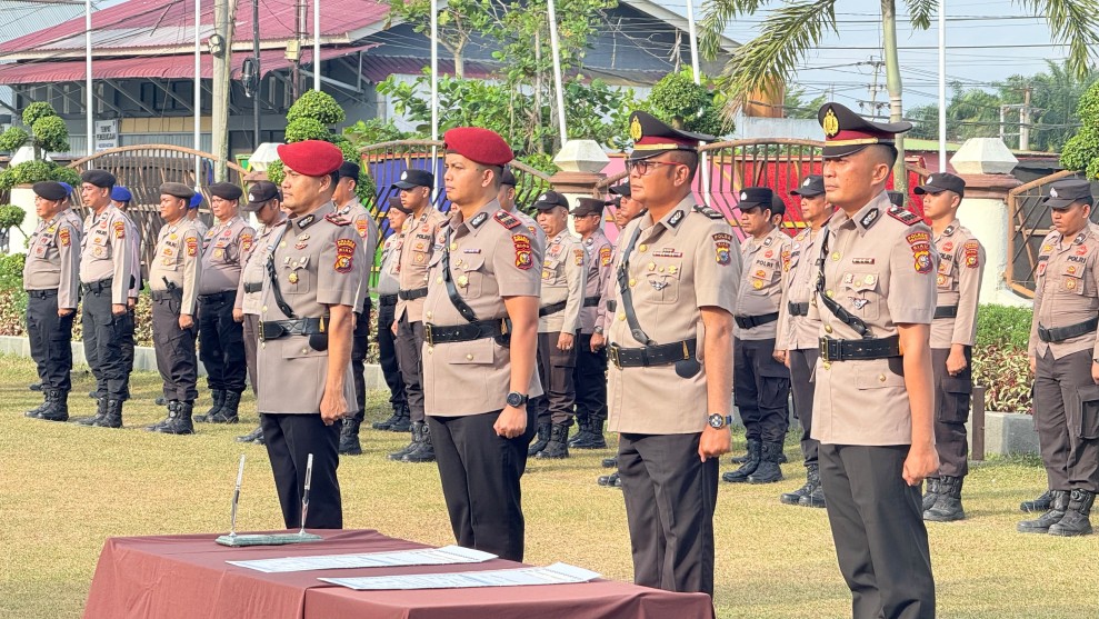 4 Pejabat Polres Pelalawan dan Polda Riau Resmi Sertijab, Ini Nama-namanya