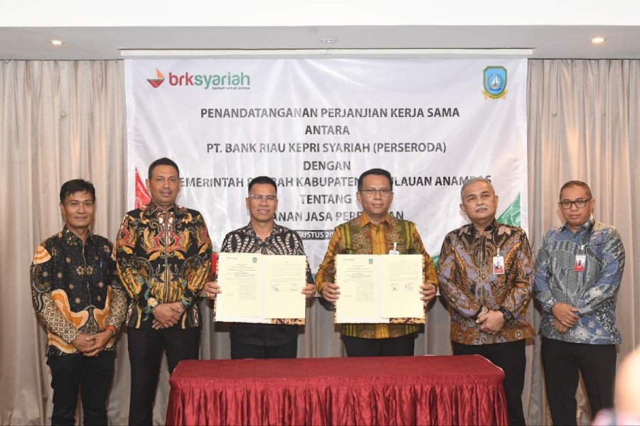 Maksimalkan Pelayanan Keuangan Daerah, BRK Syariah dan Pemkab Kepulauan Anambas Teken Kerjasama