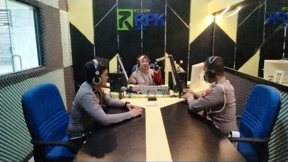 Melalui Siaran Radio RPK, Satlantas Polres Siak Tertib Berlalu Lintas dan Pilkada Damai 2024