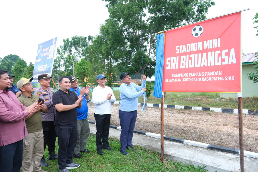 Resmikan Stadion Mini Sri Bijuangsa, Alfedri: Semoga Menjadi Pemersatu