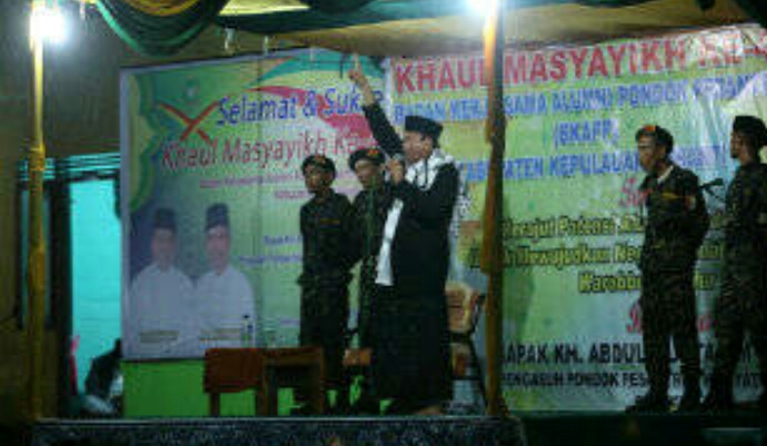 Tingkatkan Ekonomi Alumni Pesantren, Bupati Bangun Koperasi