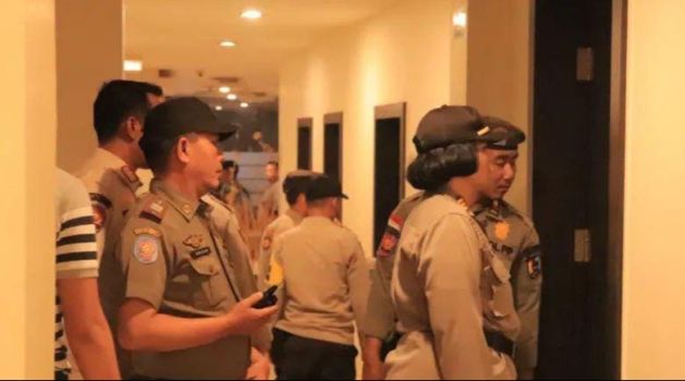 Astagfirullah! Satpol PP Pekanbaru Gelar Razia, 57 Pasangan Diduga LGBT Diamankan