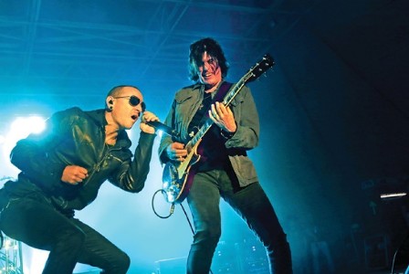 Chester Tewas, Linkin Park Batalkan Konser di Amerika Utara