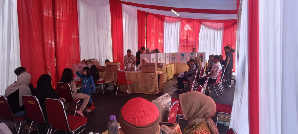 Mantan Gubri Syamsuar Menang di TPS Sendiri