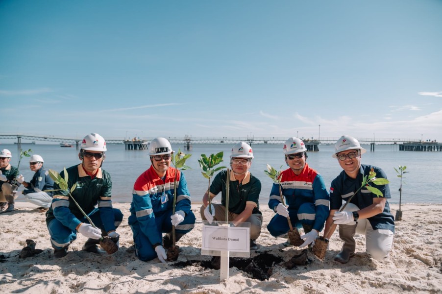 Perkokoh Benteng Pesisir Dumai, PHR Tanam 700 Mangrove Tangani Krisis Iklim dan Lindungi Keanekaragaman Hayati