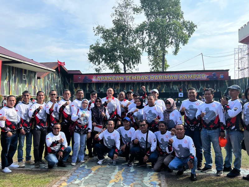 Sejumlah Pimred di Riau Ikuti Lomba Menembak HUT Bhayangkara, Kapolda M Iqba:  Menembak Harus Aman dan Menyenangkan