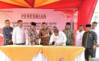Bupati Bengkalis Resmikan Dua Kantor KAS Bank Riau Kepri Sekaligus