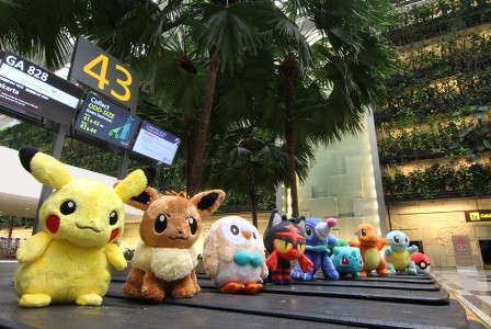 10 Pokemon Raksasa Muncul di Bandara Changi