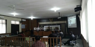 Meringankan, Saksi Berpendapat tidak Ada Gratifikasi dalam Hasil Bisnis Amril Mukminin 