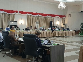 Perjuangkan Aspirasi Masyarakat Terkait Blok Rokan, Abdul Wahid Boyong Panja Migas ke Riau