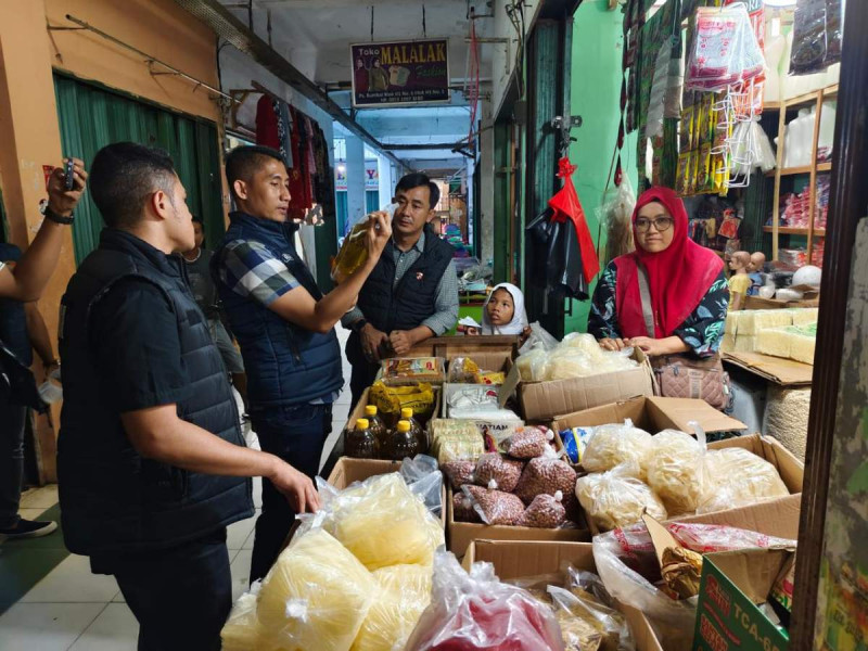 Sidak Pasar, Polresta Pekanbaru: Tidak Ada Penyimpangan Distribusi Minyak Goreng