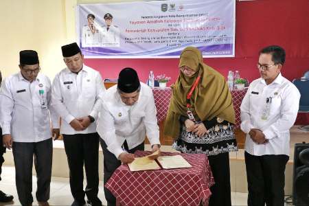 Pemkab Siak MoU dengan Yayasan Amaliah Keluarga Sakinah Indonesia dan Baznas Siak