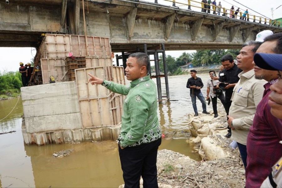Gubri Wahid Minta Gesa Perbaikan Jembatan Sungai Rokan Rahul