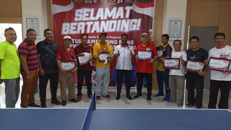 Turnamen Pingpong PWI Pokja Pekanbaru Sukses Digelar