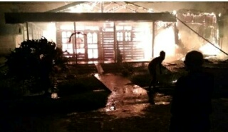 Kebakaran di Kateman Inhil Hanguskan 3 Rumah Warga