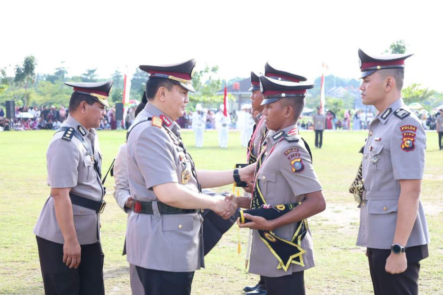 Kapolda Irjen Pol M Iqbal Lantik 269 Bintara SPN Polda Riau, Ini Nama Lulusan Terbaik