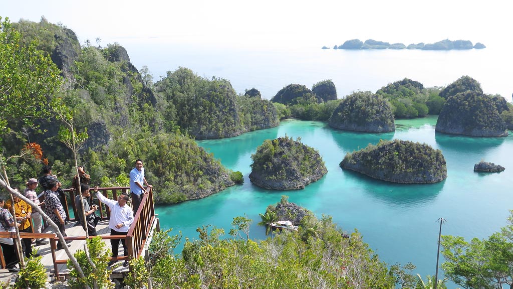 Trik Liburan Murah ke Raja Ampat