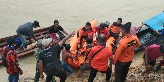 Di Hari ke Dua, Tim SAR Kembali Temukan Korban Terseret Arus Sungai Indragiri 