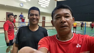 Tepis Isu Liar Kapolri Positif COVID-19, Kadiv Humas Kirimkan Foto Olahraga Badminton