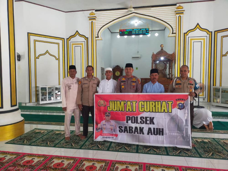 Kapolsek Sabak Auh Gelar Jum'at Curhat untuk Ciptakan Kamtibmas Menjelang Pilkada 2024
