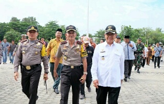 Bupati Inhil Dampingi Kapolda Riau dan Danrem 031/Wirabima Tinjau TPS