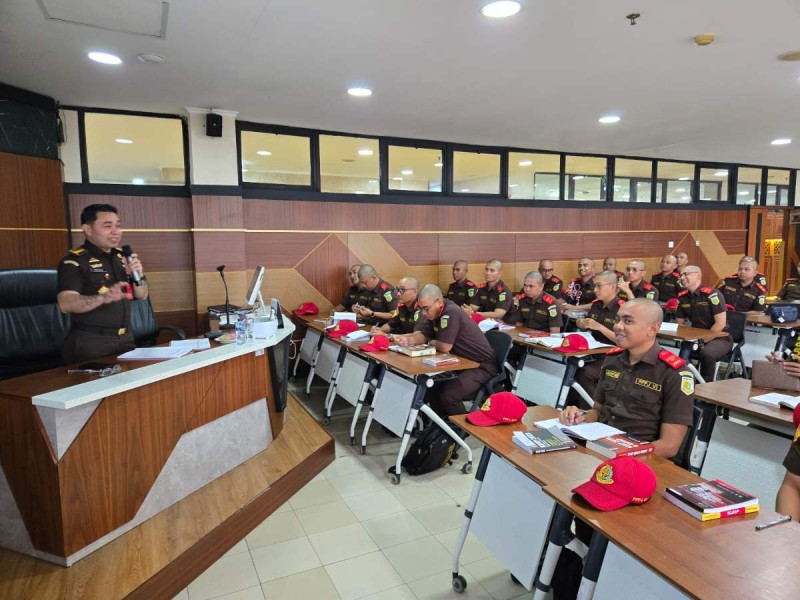 Hadiman, Jaksa Anti Korupsi Ditunjuk Jampidum Jadi Pengajar PPPJ 2025