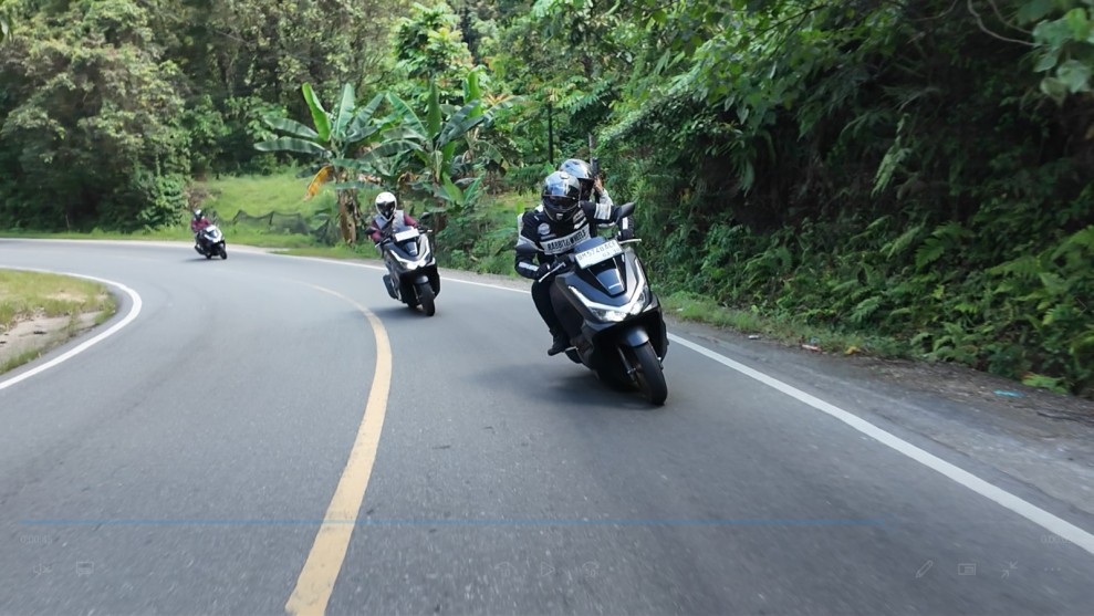 Nikmati Teknologi New Honda PCX160 Roadsync, Jurnalist dan Vlogger Riau Explore Wisata Bersama