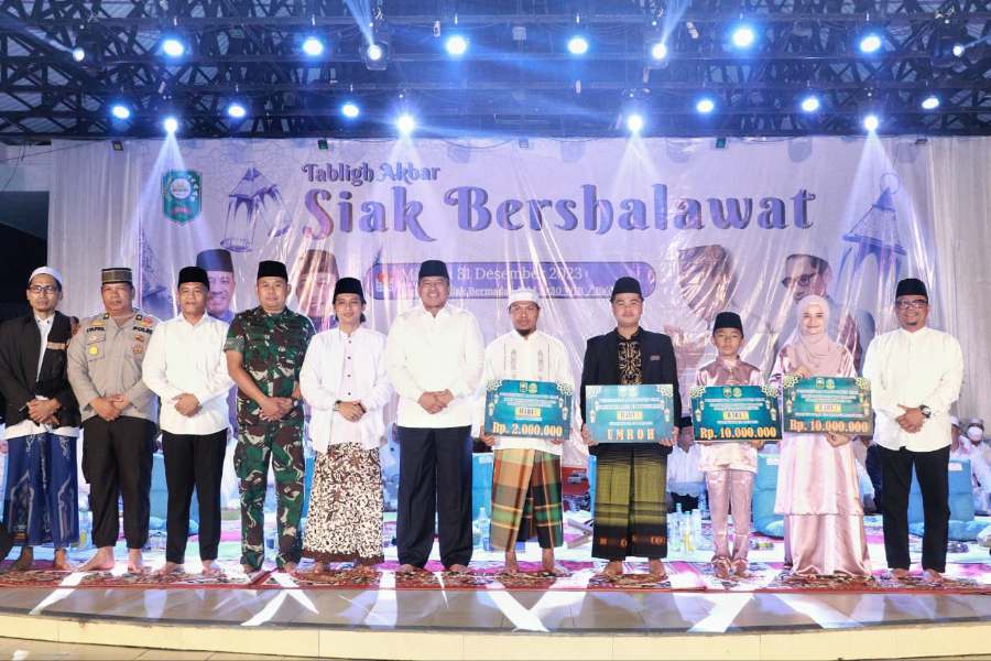 Pemkab Siak Isi Pergantian Tahun Baru dengan Tabligh Akbar dan Sholawat