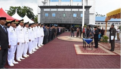 Bupati Amril Lantik  672 Pejabat Administrator dan Pengawasan