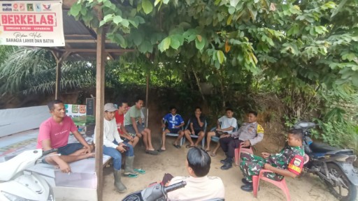 Polsek Tambusai Utara Colling System Dengan Team Paslon Bupati 01 Pasca Pemungutan Suara Pilkada