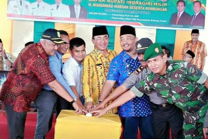 Bupati Inhil Launching PLN 24 Jam