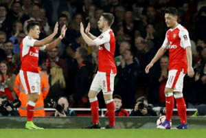 Antarkan Arsenal ke Semifinal Piala FA