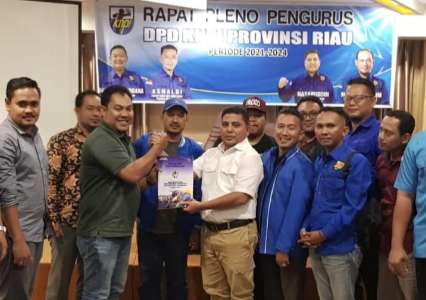 Resmi Jadi Ketua KNPI Kota Pekanbaru, Ronald Akhyar Siap Menjadi Mitra Strategis Pemerintah