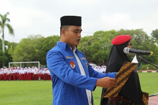 Peringati Hari Sumpah Pemuda, Pemuda ini Teteskan Air Mata Usai Bacakan Teks UUD 45