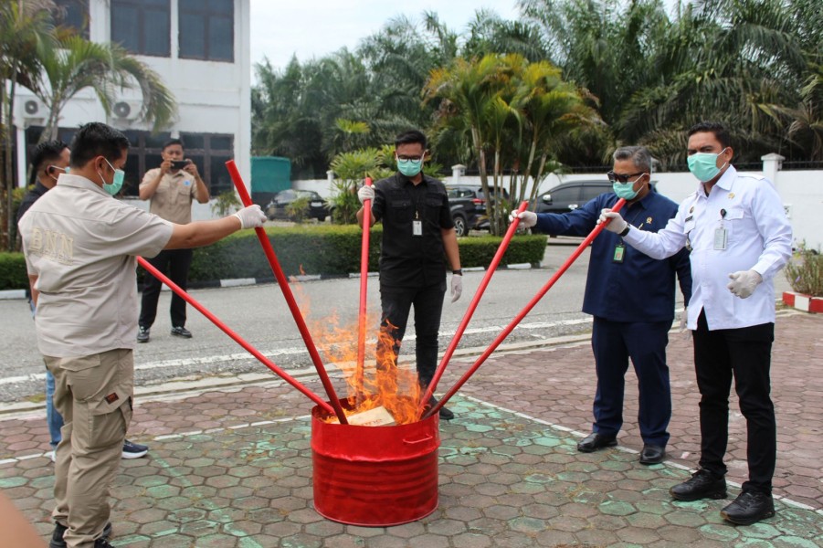 Kejari Kuansing Musnahkan Narkoba Periode Juli Hingga November 2025