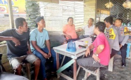 Jumat Curhat Bersama Kapolsek Ujung Batu Wujudkan Kamtibmas yang Aman dan Kondusif