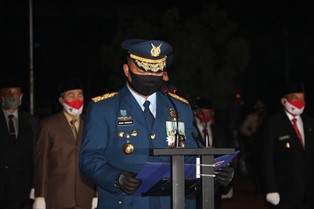 Danlanud Rsn Pimpin AKRS di TMP Kusuma Dharma Pekanbaru