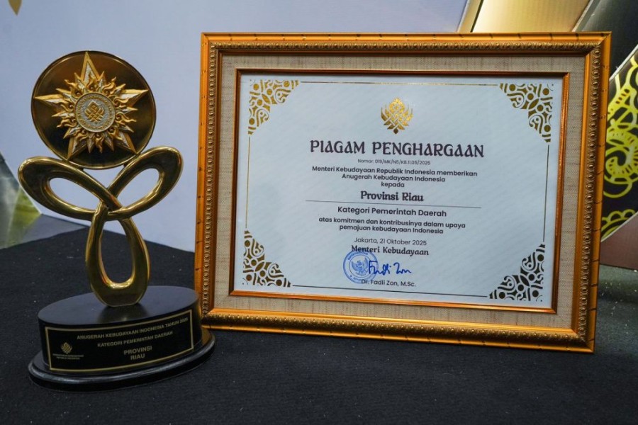 Komitmen Majukan Kebudayaan, Gubri Raih Anugerah Kebudayaan Indonesia 2025