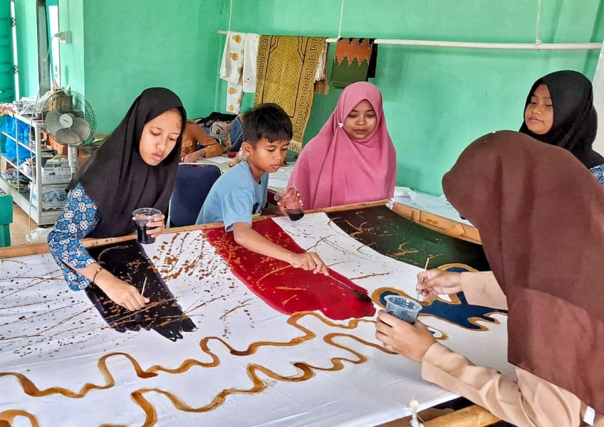 Kisah Inspiratif Anak-anak Berkebutuhan Khusus Kampar, Lahirkan Pesona Batik yang Menawan