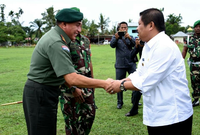 Pangkostrad Letjen TNI Edy Rahmayadi Resmi Tutup TMMD